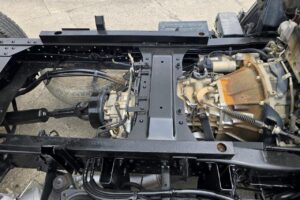 サムネイル: 平成29年　いすゞ　エルフ　２トンダンプ　３方開き・4WD(小型貨物・4ナンバー）（車検1年付）