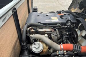サムネイル: 平成25年　いすゞ　エルフ　1.5トン平　4WD・シングルタイヤ（小型貨物・4ナンバー）（車検1年付）