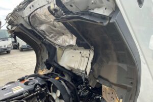 サムネイル: 平成25年　いすゞ　エルフ　1.5トン平　4WD・シングルタイヤ（小型貨物・4ナンバー）（車検1年付）