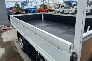 サムネイル: 平成25年　いすゞ　エルフ　1.5トン平　4WD・シングルタイヤ（小型貨物・4ナンバー）（車検1年付）