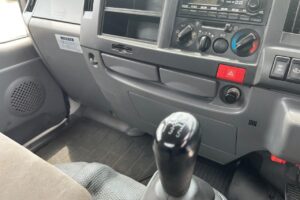 サムネイル: 平成25年　いすゞ　エルフ　1.5トン平　4WD・シングルタイヤ（小型貨物・4ナンバー）（車検1年付）