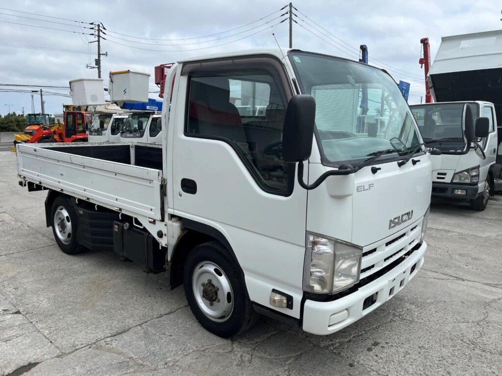 平成25年　いすゞ　エルフ　1.5トン平　4WD・シングルタイヤ（小型貨物・4ナンバー）（車検1年付）