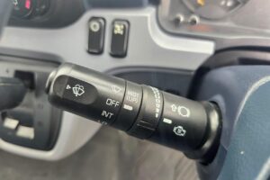 サムネイル: 平成25年　三菱　キャンター　２トン平　ワイドロング　4WD・高床（車検1年付）