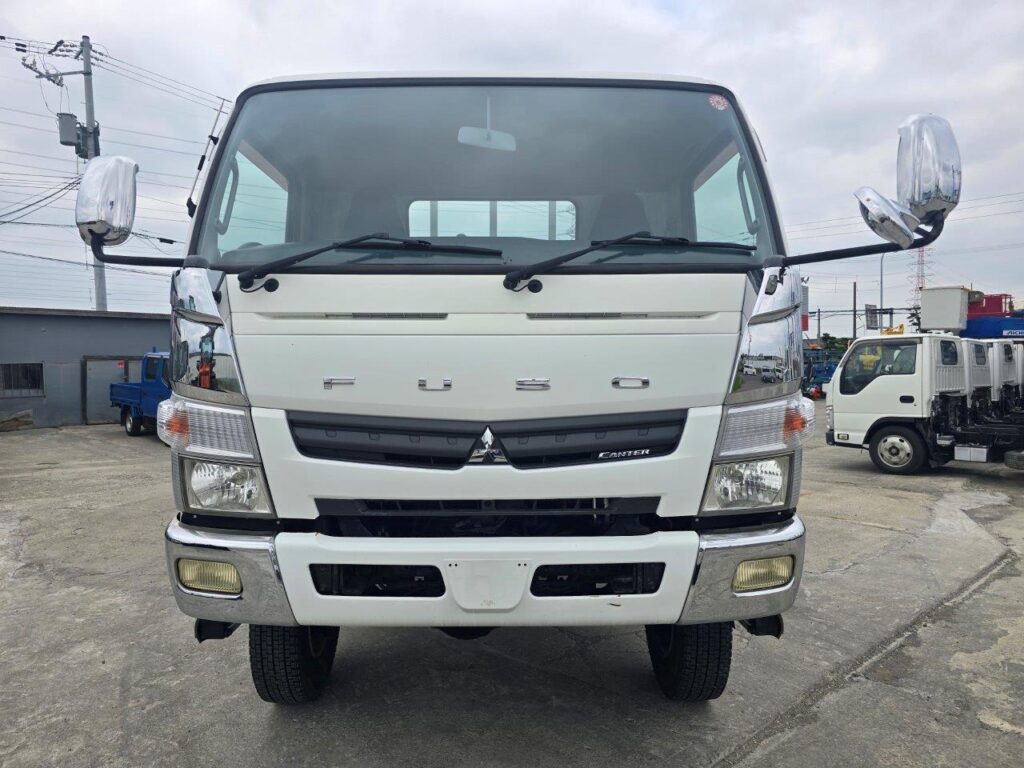 平成25年　三菱　キャンター　２トン平　ワイドロング　4WD・高床（車検1年付）