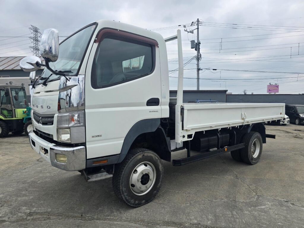 平成25年　三菱　キャンター　２トン平　ワイドロング　4WD・高床（車検1年付）