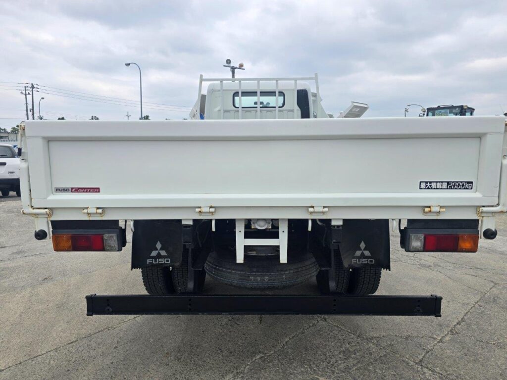 平成25年　三菱　キャンター　２トン平　ワイドロング　4WD・高床（車検1年付）