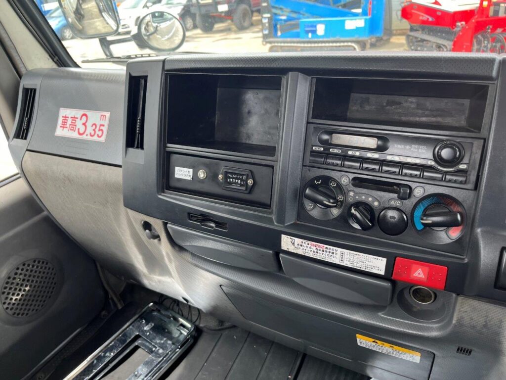 平成22年　いすゞ　エルフ　15.1ｍ高所作業車　電工仕様・ウィンチ付（車検令和9年2月）