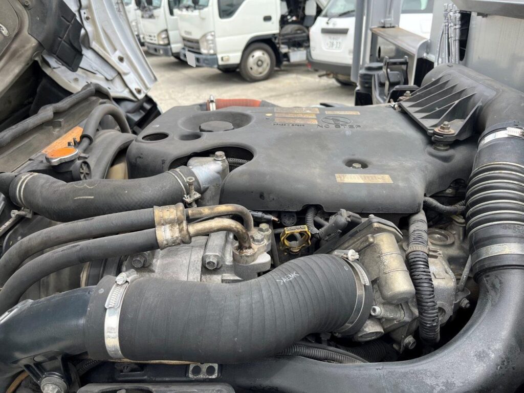 平成22年　いすゞ　エルフ　15.1ｍ高所作業車　電工仕様・ウィンチ付（車検令和9年2月）