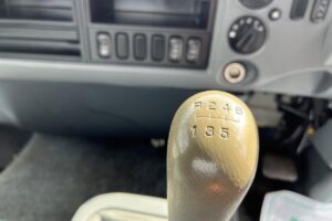 サムネイル: 平成29年　三菱　ファイター　４トン平　ナビ・ベッド付（車検1年付）