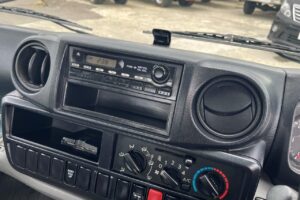 サムネイル: 平成24年　トヨタ　ダイナ　２トン平ロング（車検1年付）