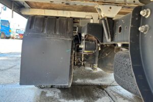 サムネイル: 平成27年　日野　デュトロ　２トン平ワイドロング　オートマ（車検1年付）