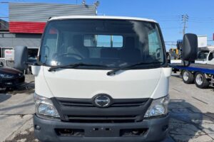 サムネイル: 平成27年　日野　デュトロ　２トン平ワイドロング　オートマ（車検1年付）
