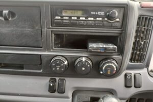サムネイル: 平成２４年　キャンター　１．８トン　ＷキャブＰ／Ｇ　４ＷＤ！！　