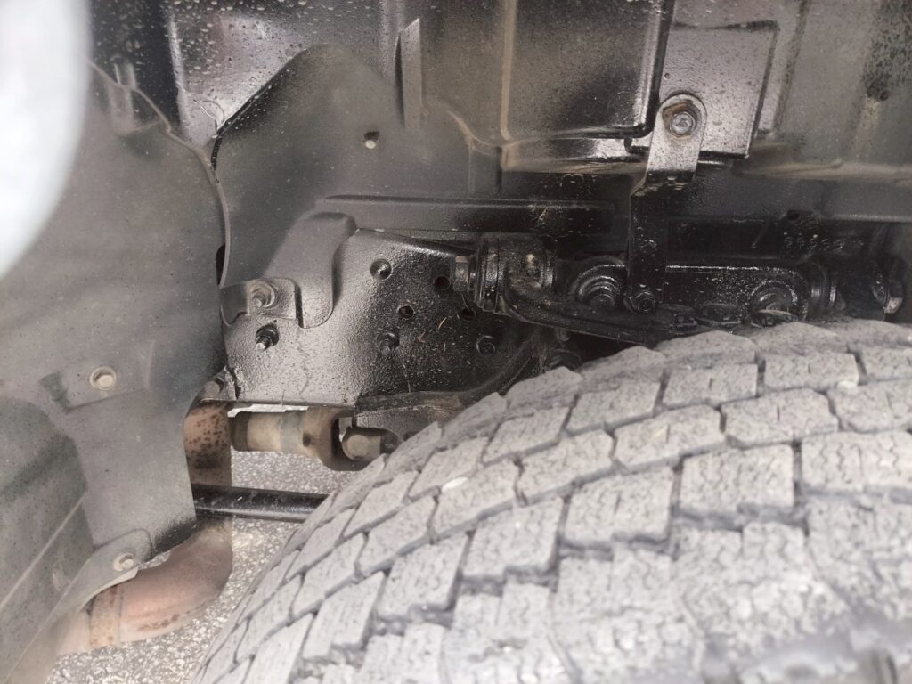 平成２４年　キャンター　１．８トン　ＷキャブＰ／Ｇ　４ＷＤ！！　