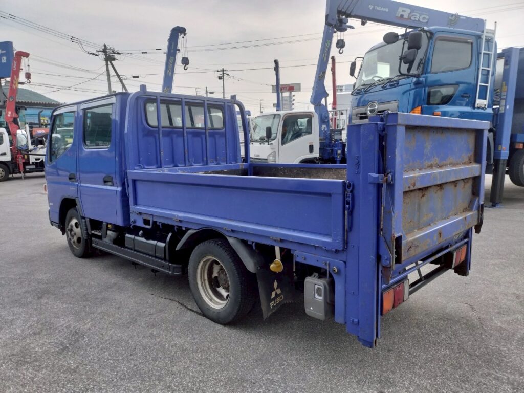 平成２４年　キャンター　１．８トン　ＷキャブＰ／Ｇ　４ＷＤ！！　