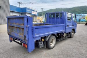 サムネイル: 平成２４年　キャンター　１．８トン　ＷキャブＰ／Ｇ　４ＷＤ！！　