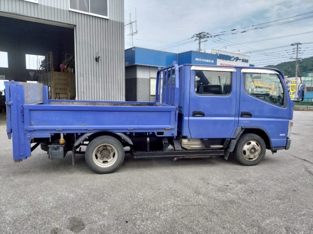 平成２４年　キャンター　１．８トン　ＷキャブＰ／Ｇ　４ＷＤ！！　