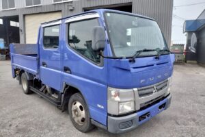 サムネイル: 平成２４年　キャンター　１．８トン　ＷキャブＰ／Ｇ　４ＷＤ！！　