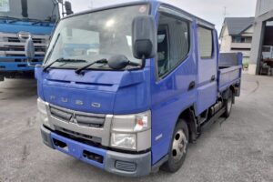 サムネイル: 平成２４年　キャンター　１．８トン　ＷキャブＰ／Ｇ　４ＷＤ！！　