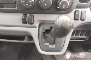サムネイル: 平成２４年　キャンター　１．８トン　ＷキャブＰ／Ｇ　４ＷＤ！！　