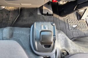 サムネイル: 平成26年　いすゞ　エルフ　1.5トンアルミバン　4WD（車検令和7年11月）
