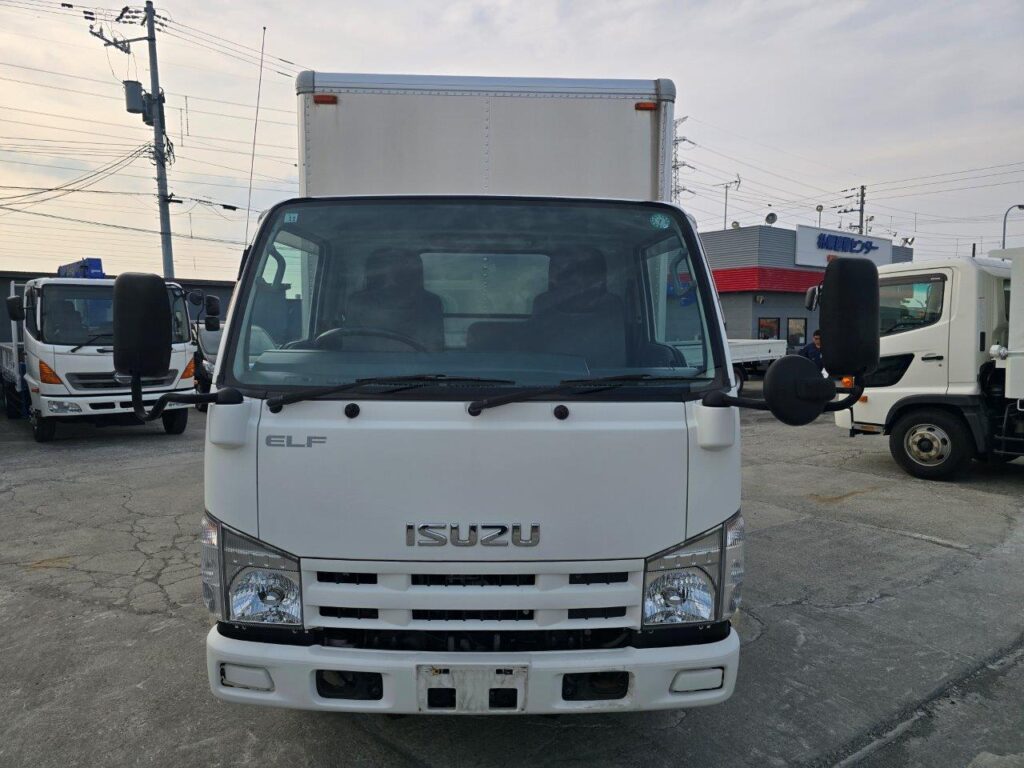 平成26年　いすゞ　エルフ　1.5トンアルミバン　4WD（車検令和7年11月）