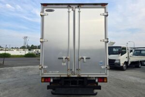 サムネイル: 平成26年　いすゞ　エルフ　1.5トンアルミバン　4WD（車検令和7年11月）