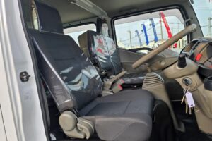 サムネイル: 平成28年　日産　アトラス　1.15トンWキャブ　4WD　リヤヒーター・シングルタイヤ・小型貨物（4ナンバー）（車検令和7年10月）