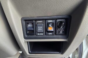 サムネイル: 平成28年　日産　アトラス　1.15トンWキャブ　4WD　リヤヒーター・シングルタイヤ・小型貨物（4ナンバー）（車検令和7年10月）