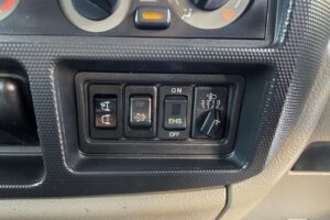 サムネイル: 平成28年　日産　アトラス　1.15トンWキャブ　4WD　リヤヒーター・シングルタイヤ・小型貨物（4ナンバー）（車検令和7年10月）