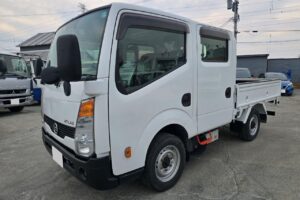 平成28年　日産　アトラス　1.15トンWキャブ　4WD　リヤヒーター・シングルタイヤ・小型貨物（4ナンバー）（車検令和7年10月）