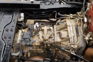サムネイル: 平成24年　デュトロ 2ｔ深ダンプ 4ＷＤ　★土砂禁★観音開き★荷台内寸304㎝×158㎝×109㎝★車検令和7年11月★