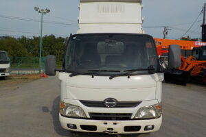 サムネイル: 平成24年　デュトロ 2ｔ深ダンプ 4ＷＤ　★土砂禁★観音開き★荷台内寸304㎝×158㎝×109㎝★車検令和7年11月★