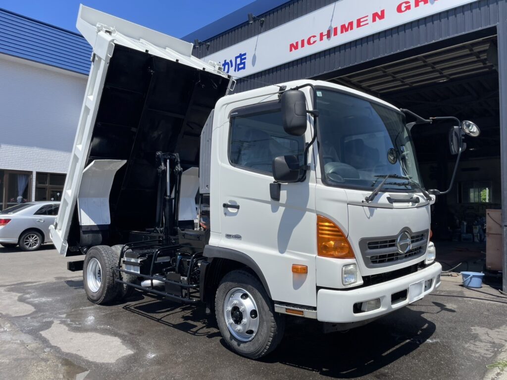 平成24年　レンジャー４トンダンプ　荷台・下廻り塗装済み　検令和7年11月　フル装備　６MT
