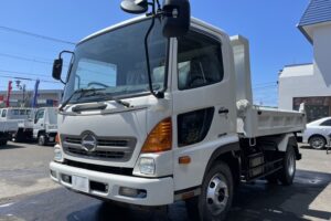 サムネイル: 平成24年　レンジャー４トンダンプ　荷台・下廻り塗装済み　検令和7年11月　フル装備　６MT