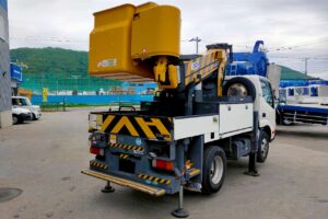 サムネイル: 平成２５年　ダイナ9.9ｍ高所作業車　★ＦＲＰバケット