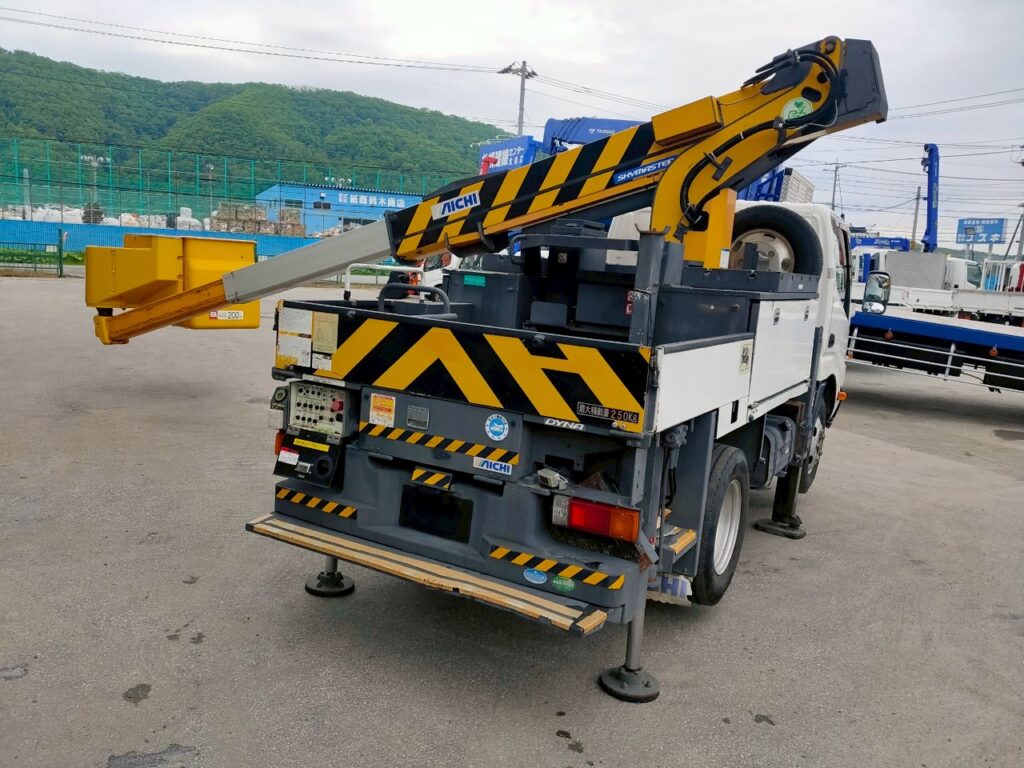 平成２５年　ダイナ9.9ｍ高所作業車　★ＦＲＰバケット