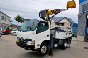 平成２５年　ダイナ9.9ｍ高所作業車　★ＦＲＰバケット