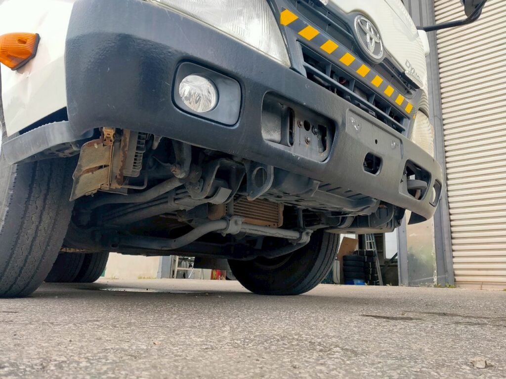 平成２５年　ダイナ9.9ｍ高所作業車　★ＦＲＰバケット