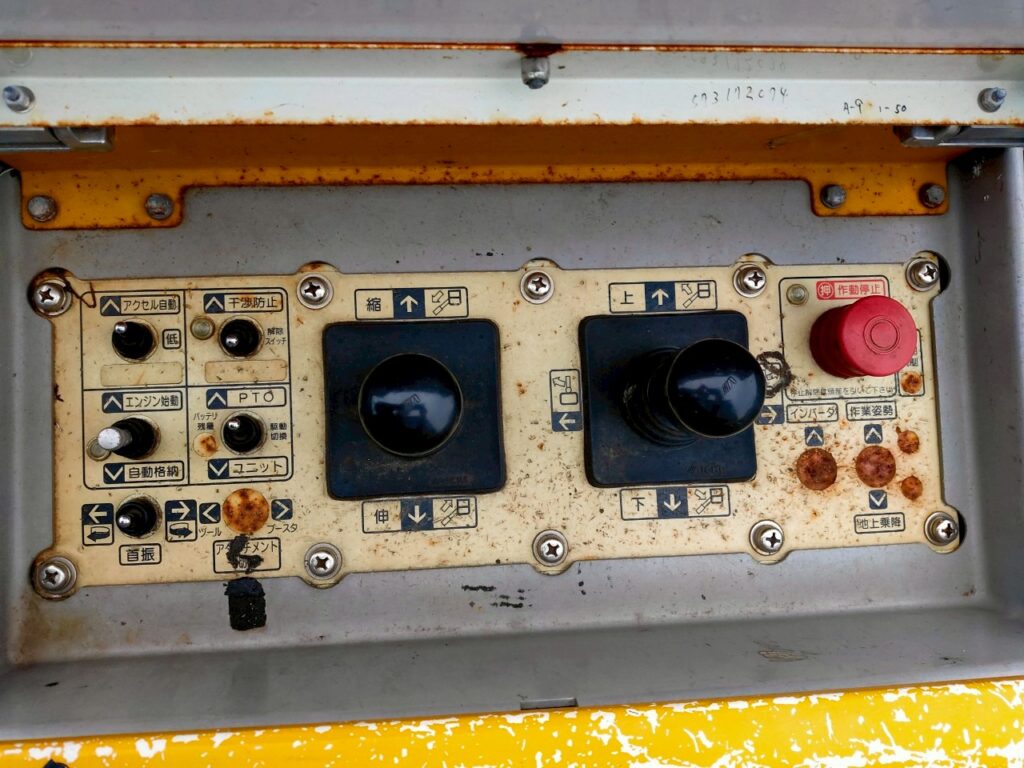 平成２５年　ダイナ9.9ｍ高所作業車　★ＦＲＰバケット