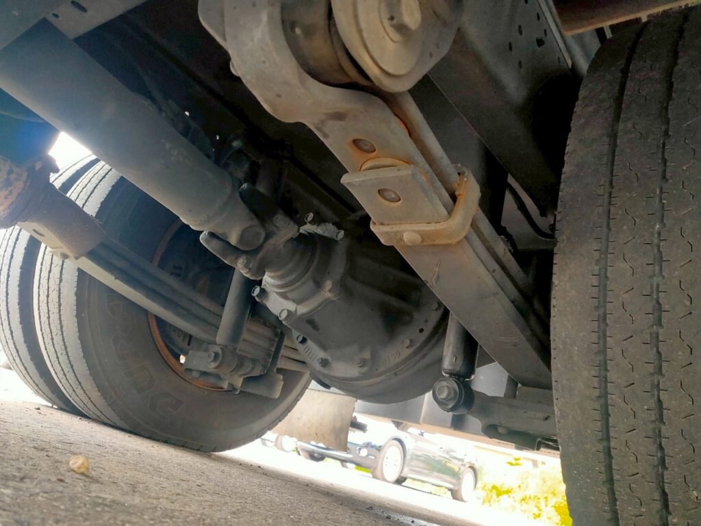 平成２５年　ダイナ9.9ｍ高所作業車　★ＦＲＰバケット