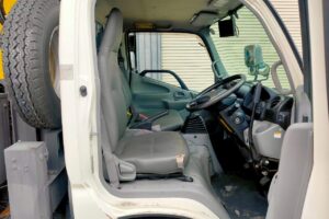 サムネイル: 平成２５年　ダイナ9.9ｍ高所作業車　★ＦＲＰバケット