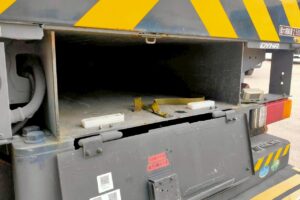 サムネイル: 平成２５年　ダイナ9.9ｍ高所作業車　★ＦＲＰバケット