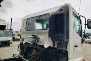 サムネイル: 平成25年　日野　レンジャー　４トンダンプ　電動コボレーン付・荷台塗装済！（車検令和7年10月）