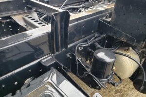 サムネイル: 平成25年　日野　レンジャー　４トンダンプ　電動コボレーン付・荷台塗装済！（車検令和7年10月）
