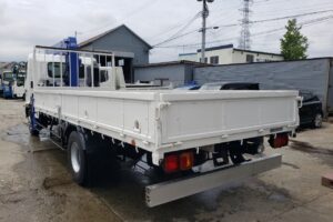 サムネイル: 平成23年　日野　レンジャー　４トン４段クレーンロング　フックイン・ラジコン付（車検1年付）