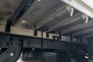 サムネイル: 平成23年　日野　レンジャー　４トン４段クレーンロング　フックイン・ラジコン付（車検1年付）