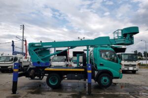 サムネイル: 平成19年　日野　デュトロ　16ｍ高所作業車　スチールバケット（車検2年付）