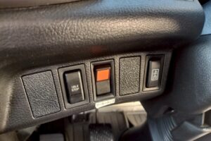 サムネイル: 平成２８年　レンジャー４トン平　アルミアオリ　