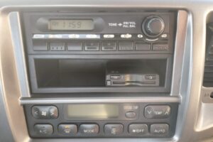 サムネイル: 平成２８年　レンジャー４トン平　アルミアオリ　